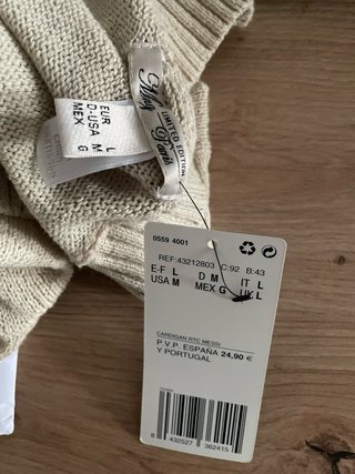 Cárdigan Mango beige botones crop top