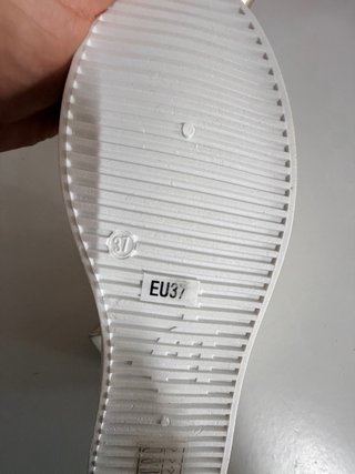 Sandalias romanas doradas mujer