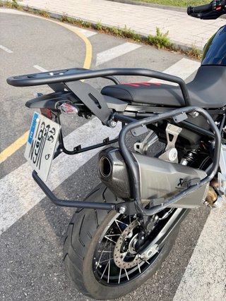 Anclajes herrajes BMW F900GS