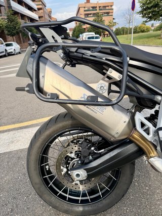 Anclajes herrajes BMW F900GS
