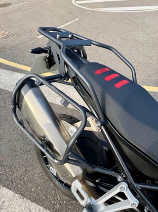 Anclajes herrajes BMW F900GS