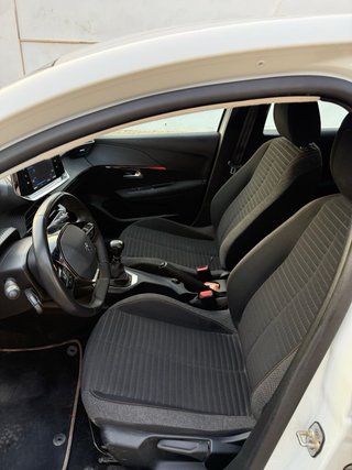 Peugeot 208 2022