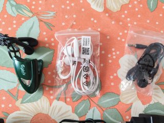 Lote 3 cargadores y 3 auriculares