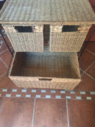 Mueble de mimbre