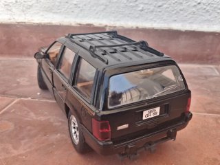 Jeep Grand Cherokee 1:18
