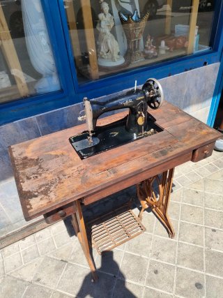 Máquina de coser Singer Antigua  640513971