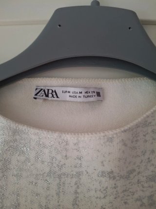 Vestido Zara gris y blanco