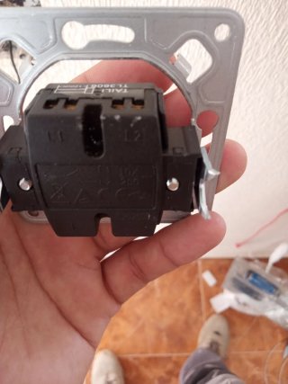 Electricista para pequeñas reparaciones