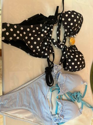 Conjunto de Bikinis Negro y Azul