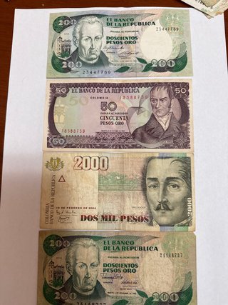 Billetes Colombianos Colección (200, 50, 2000)