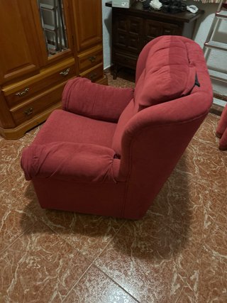 Sillón individual rojo de tela