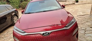 Hyundai Kona electrico 64 Kwh Ago 2020.