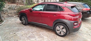 Hyundai Kona electrico 64 Kwh Ago 2020.
