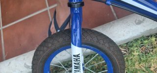 Bicicleta Yamaha sin pedales para niños