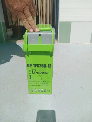 Kit solar con Inversor Solar MUST PV3000