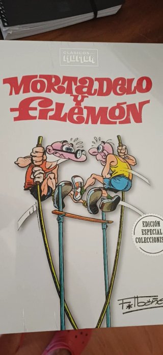 SUPER HUMOR