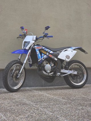 Moto 49cc Supermotard Azul y Blanca