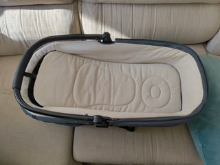 Carrito JANÉ Muum 4 con capazo 2 en 1 color gris