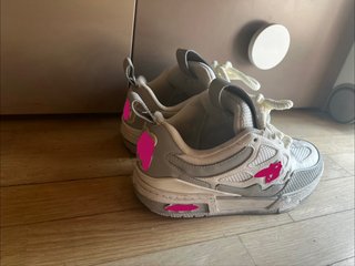 Zapatillas deportivas hombre grises y blancas
