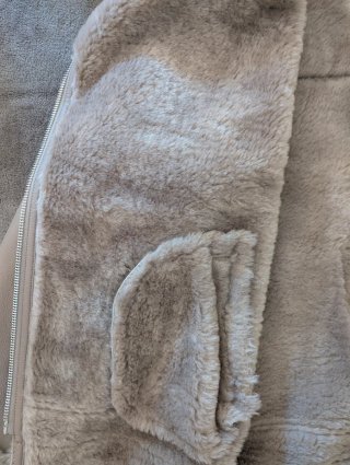 Chaqueta efecto piel