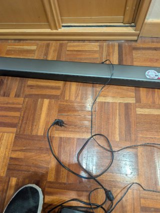 TV LG 49 4K + Barra Sonido LG SJ6