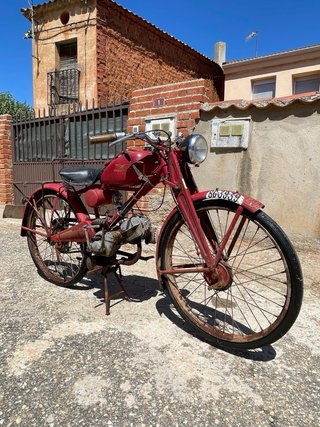 Moto Guzzi Hispania 65 Roja
