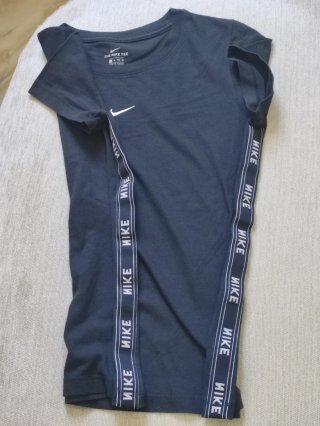 T-shirt donna Nike verde taglia XS