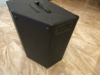 Ampeg BA-210 Amplificador Bajo
