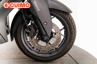 YAMAHA XMAX 300