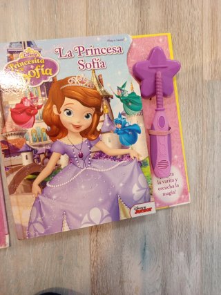 Lote libros la princesa Sofía+juguetes