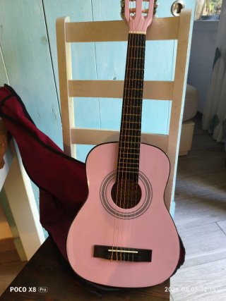 Guitarra Rocío C-6X Niña