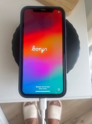 iPhone 11 Batería al 75%