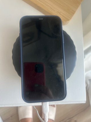 iPhone 11 Batería al 75%