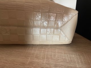 Bolso de piel beige