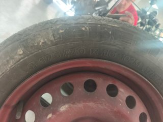 Rueda de repuesto R16 4 pernos Renault