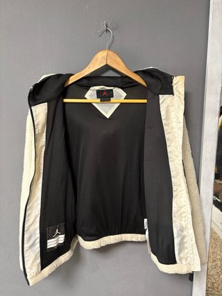 Chaqueta Jordan Borrego Beige