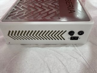Aspirador de uñas mini Siberia