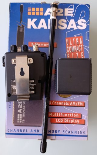 RADIO WALKIE TALKIE CB. KANSAS A2E. 200 CANALES.