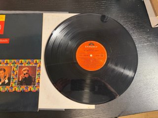 Vinilo Level 42 - Running in the family