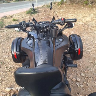 Can-Am Trike Negro