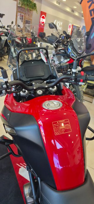 QJ Motor SRT700N Adventure Moto