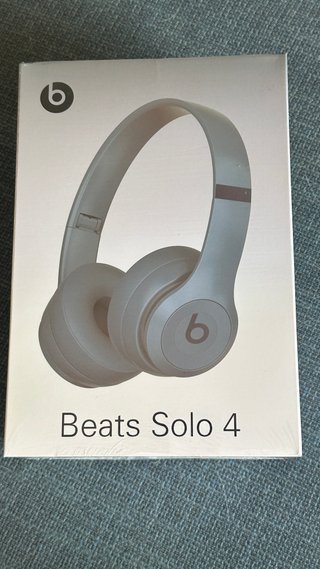 Beats Solo 4 Wireless Bianchi e Rossi