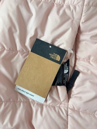 The North Face Chaqueta Rosa puede usar 2 partes