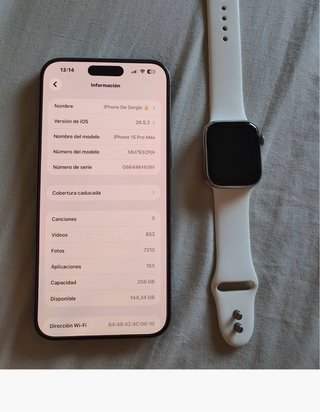 iPhone 15 Pro Max y Apple Watch 8