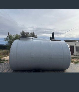 Depósito Poliéster Agua