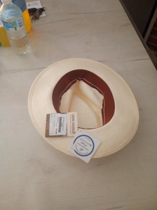 Sombrero Panamá Blanco algo negociable