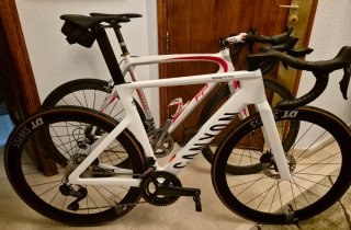 CUADRO Canyon Aeroad CF SLX 8