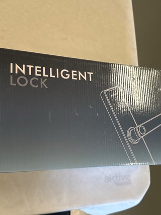 Cerradura inteligente digital negra