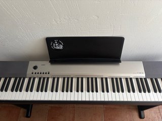 Casio CDP-130SR Piano Digital 88 Teclas.
