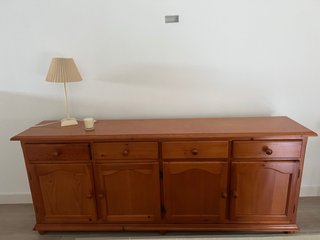 Aparador de madera maciza